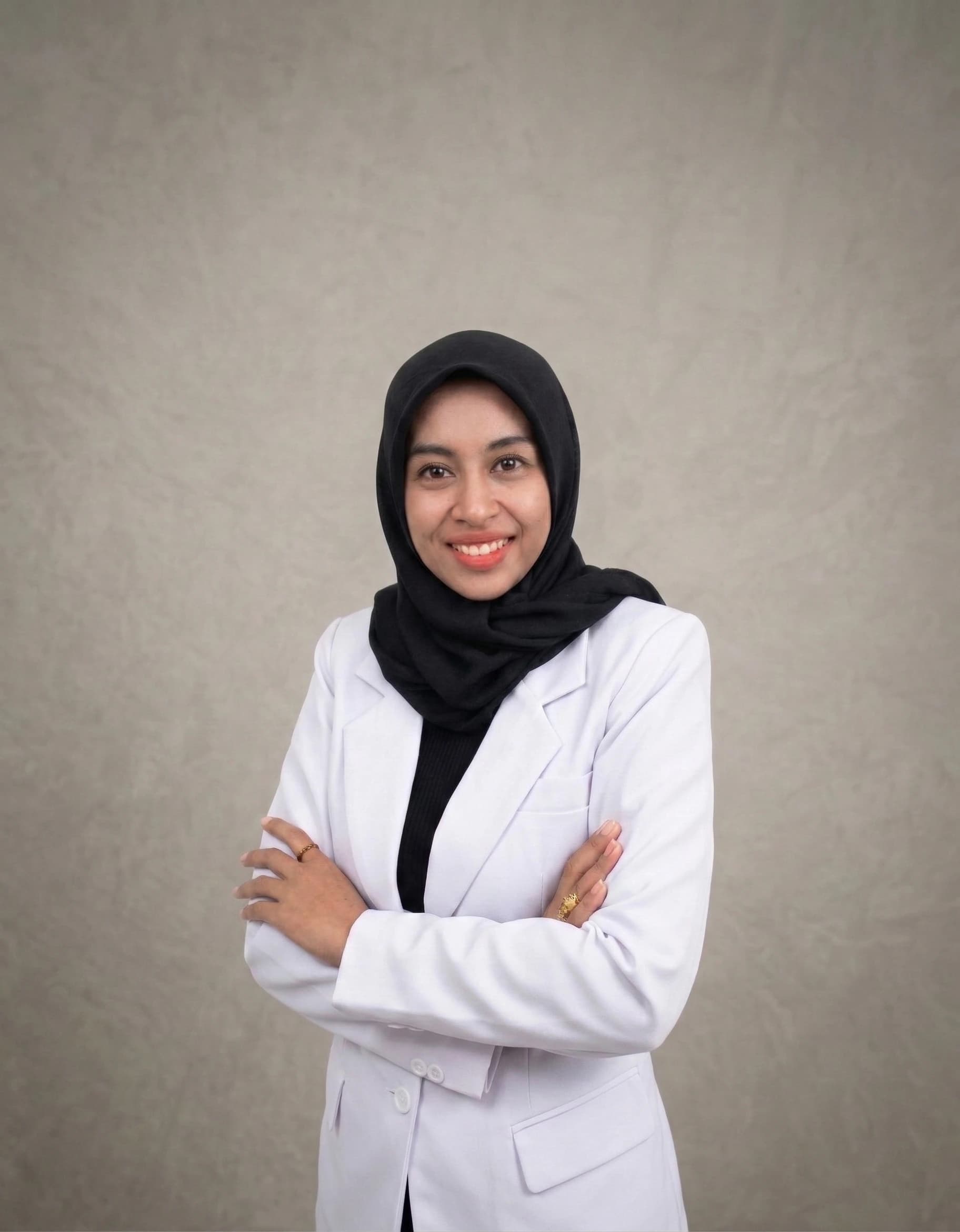Dr. drg. Renie Kumala Dewi, Sp.KGA - Dokter Gigi Spesialis Anak di klinik gigi Renie Dent Banjarmasin