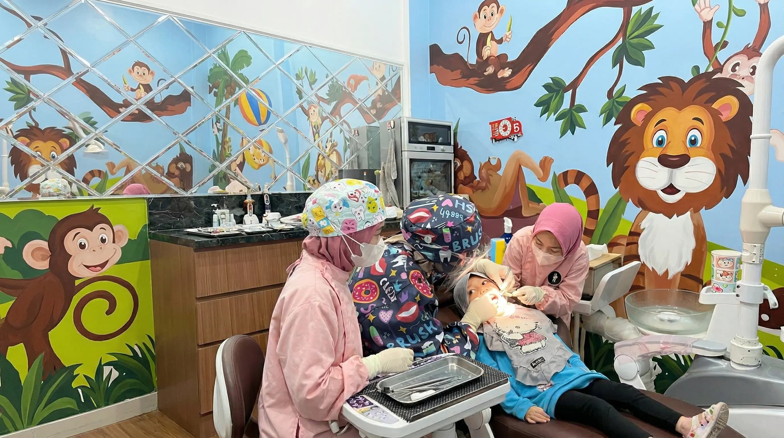 Dokter Gigi Anak Banjarmasin: Panduan Lengkap untuk Orang Tua