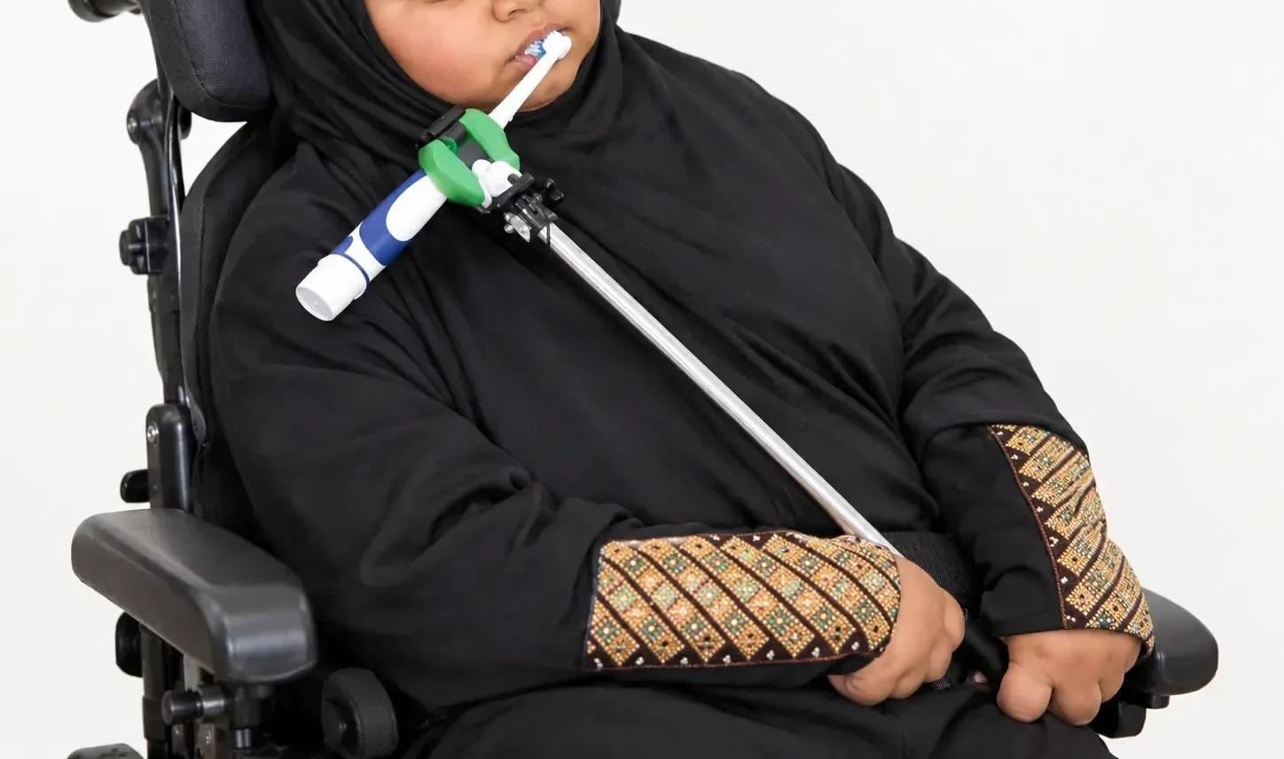 Modifikasi sikat gigi elektrik gagang panjang long stick untuk anak cerebral palsy
